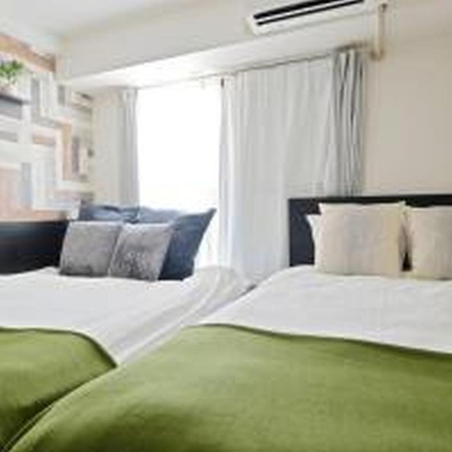 Apartment コンフィデンスロン1004 *